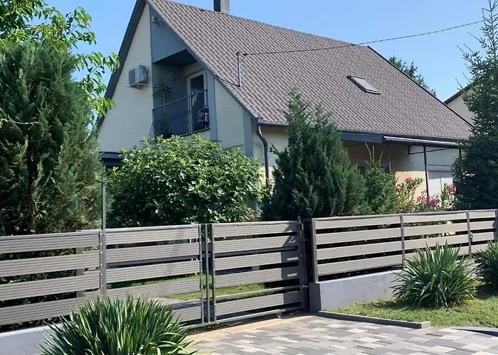 Marci Gazde/Camere de închiriat Balatonboglár
